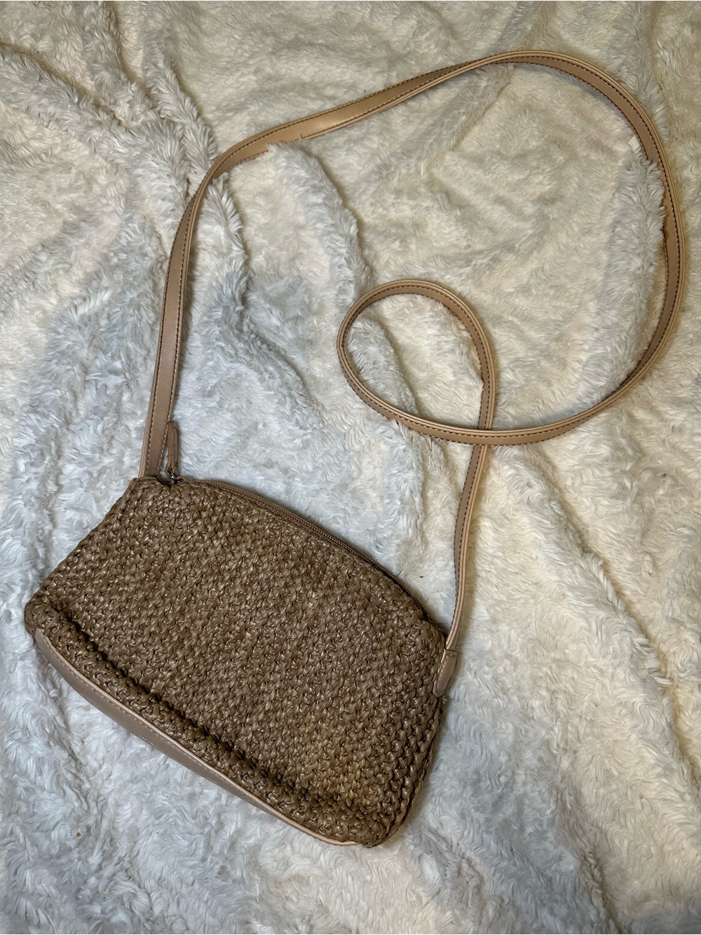 Stone Mountain Accessories Woven Tan Crossbody Shoulder Bag